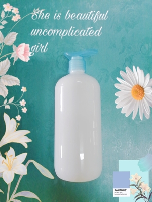 Bouteilles, shampooing et pissettes en plastique vides réutilisables de corps